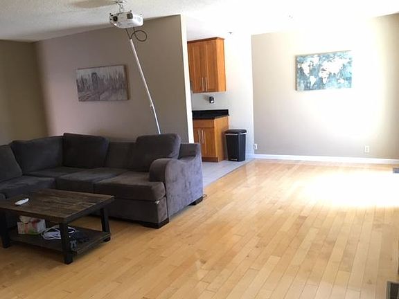 2nd image of 356 Nature Dr #B