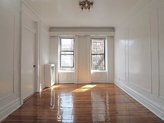 4th image of 115 E 96th St APT 15