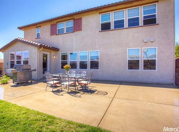5th image of 1003 Silver Saddle Ln