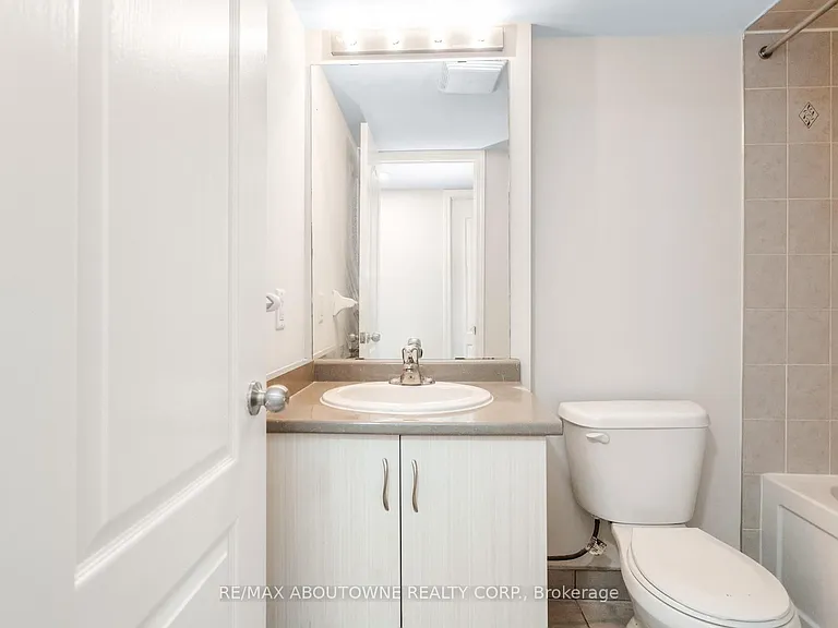 2441 Greenwich Dr #1 — Photo 35