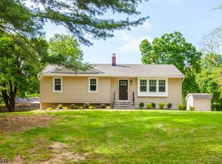 19 Southard Pl, Basking Ridge, NJ 07920
