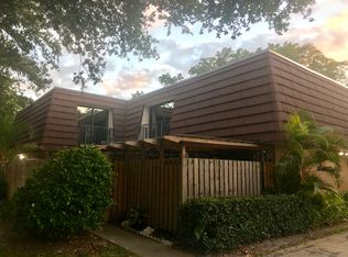 2423 24th Ln, Palm Beach Gardens, FL 33418