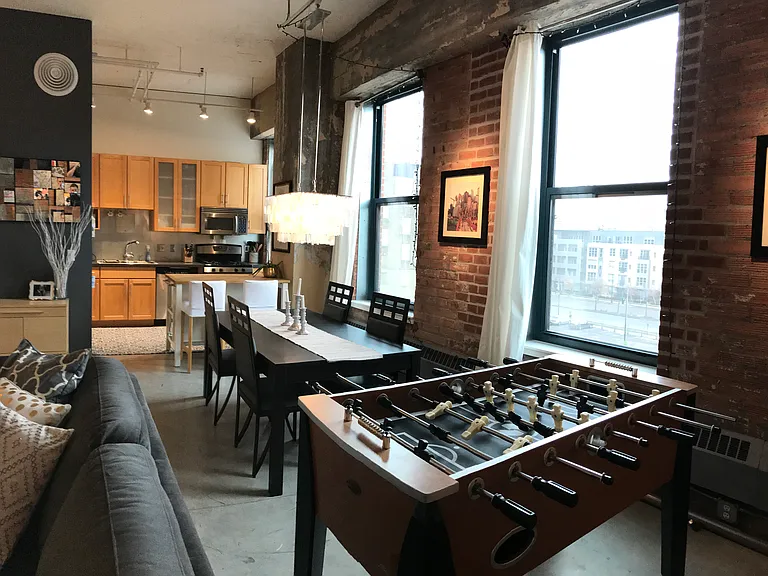 250 Park Ave #313 — Photo 2