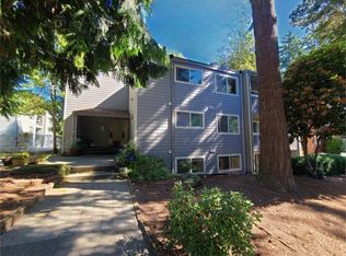 Twin Cedars Apartments, Seattle, WA 98199