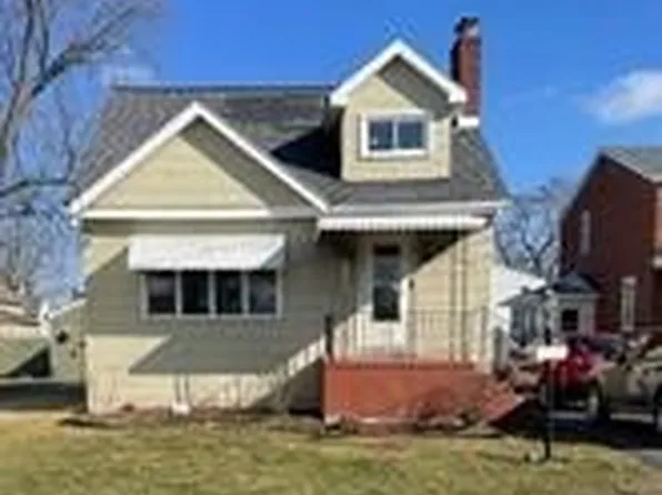 1225 N Military Rd, Niagara Falls, NY 14304