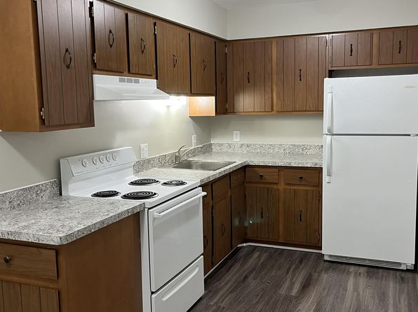 22040 Huron River Dr