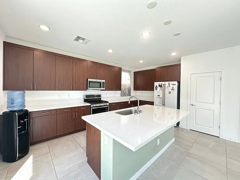 513 Monarch Ridge Ct — Photo 10