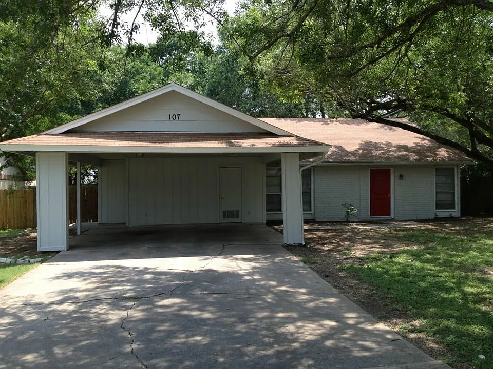 107 Meteor Dr #A