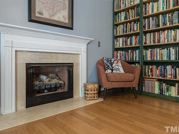 4th image of 518 Teal St