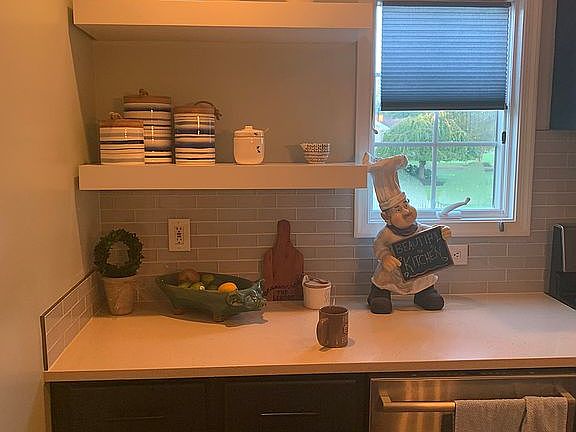 2nd image of 107 Harbinger Dr