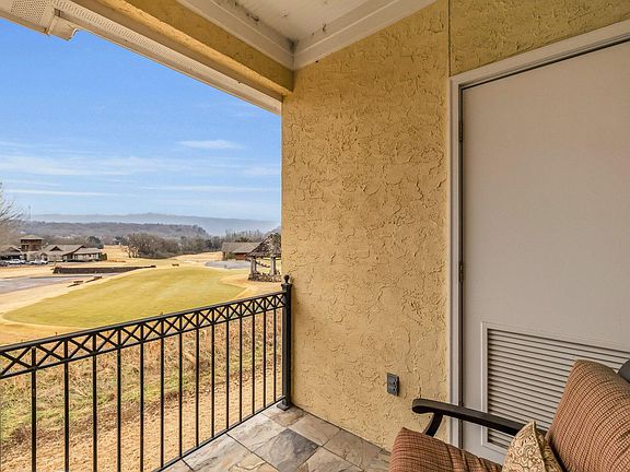 4th image of 707 Renaissance Ct