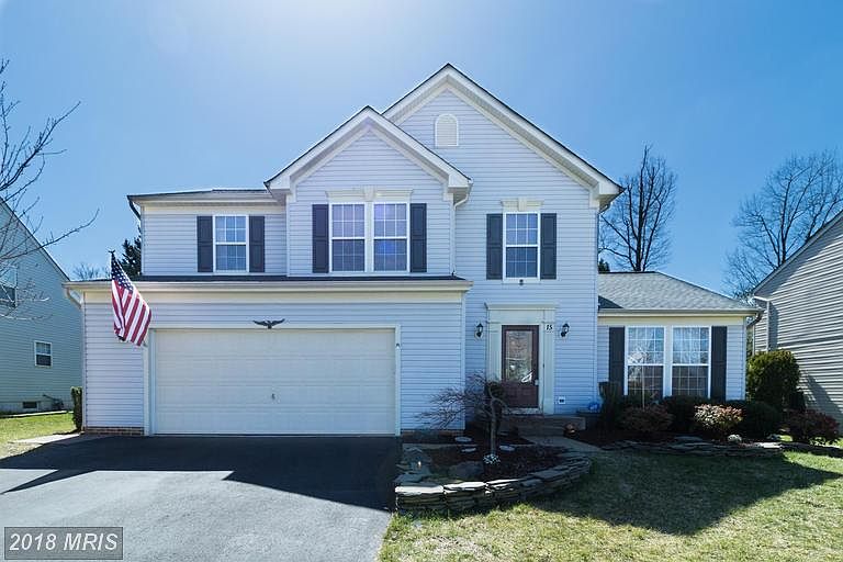 Welcome to 15 Blue Spruce Cir