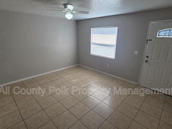 3rd image of 712 Bryon Ct