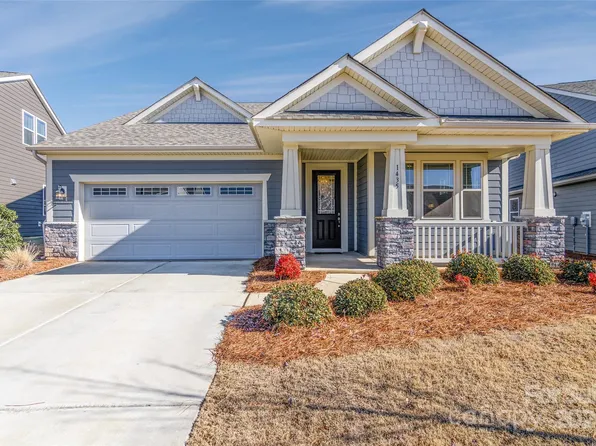 1435 Liberty Row Dr, Tega Cay, SC 29708