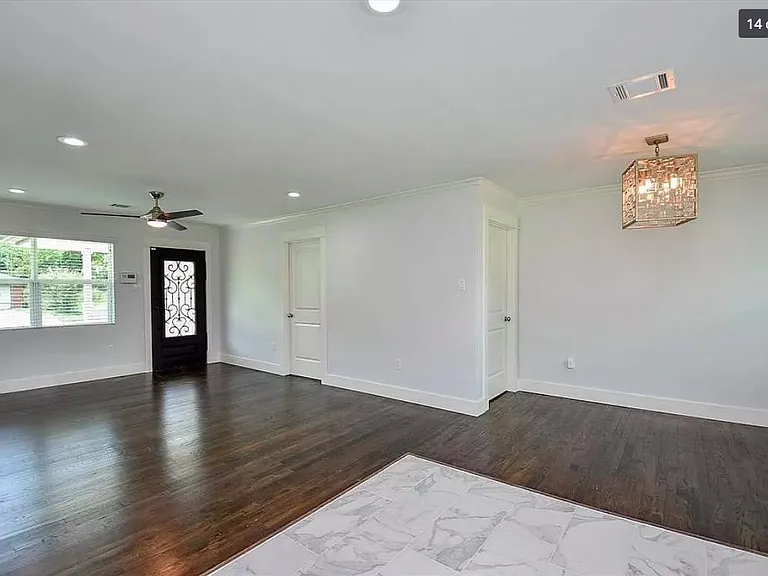 3907 Southlawn St — Photo 7
