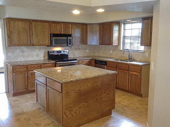 3rd image of 1801 Copper Creek Dr