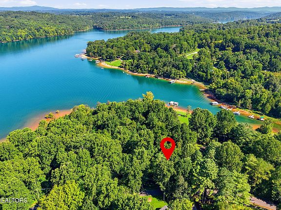 3rd image of 142 Lakeview Ln