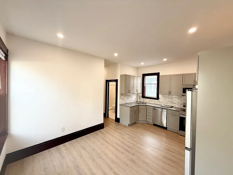 11 Wyoming St #1 — Photo 6