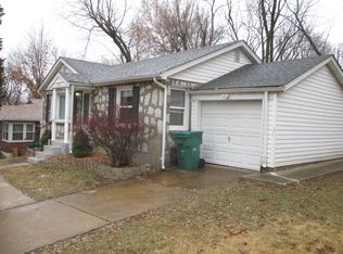 8122 Underhill Dr, Saint Louis, MO 63114
