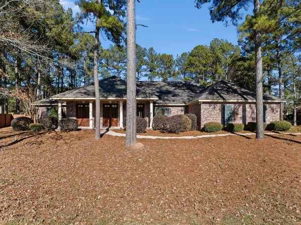 75 Auburn Pl, Hattiesburg, MS 39402