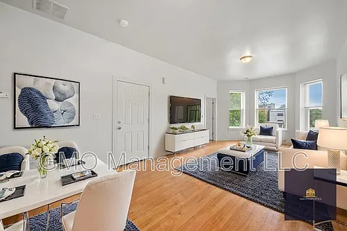 4230 W Adams St #2 Photo 1