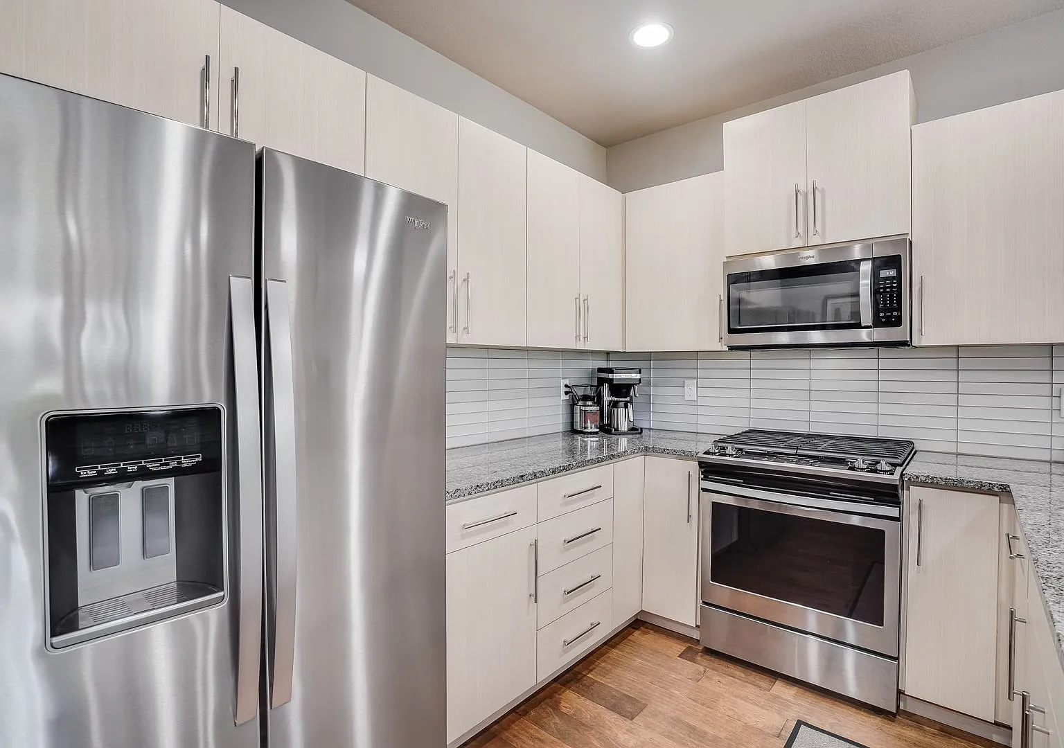 Beautiful 4 Bed, 3.5 Bath Rental Home in Central Beaverton Neighborhood! — Photo 4