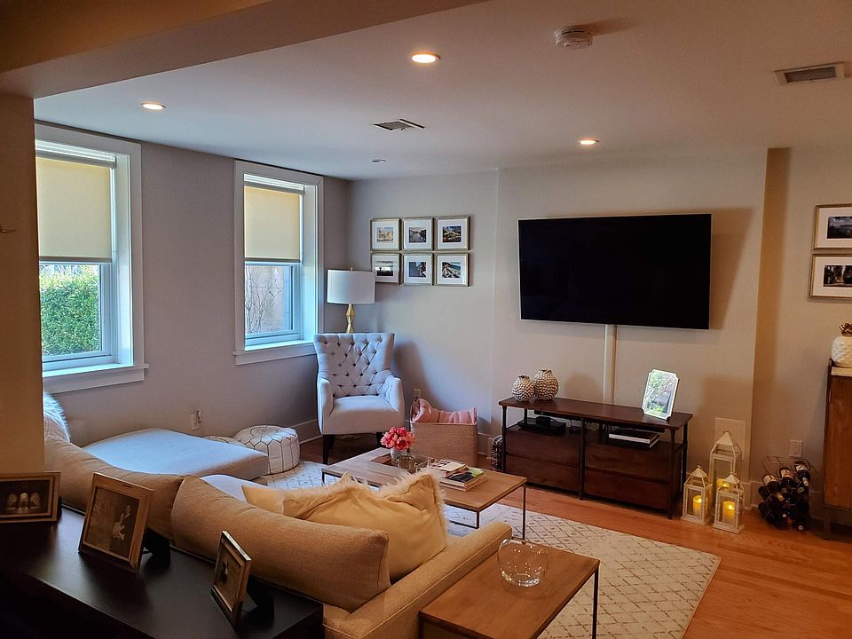 Living room with windows facing Bloomfield Street
