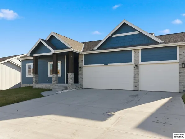 9307 S 177th St, Omaha, NE 68136