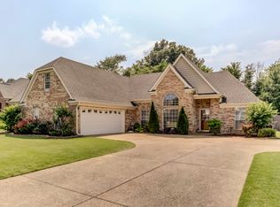 7487 Mary Dr, Olive Branch, MS 38654