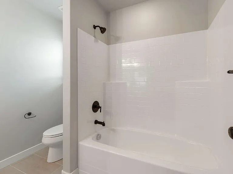 2316 N Sunmore Way — Photo 26