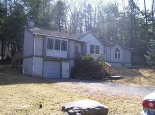 26 Sundew Rd, Lake Ariel, PA 18436