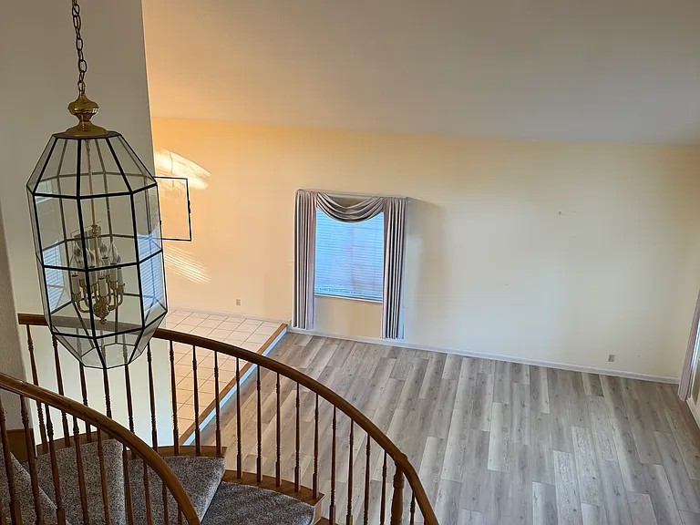 1885 Justino Dr — Photo 10