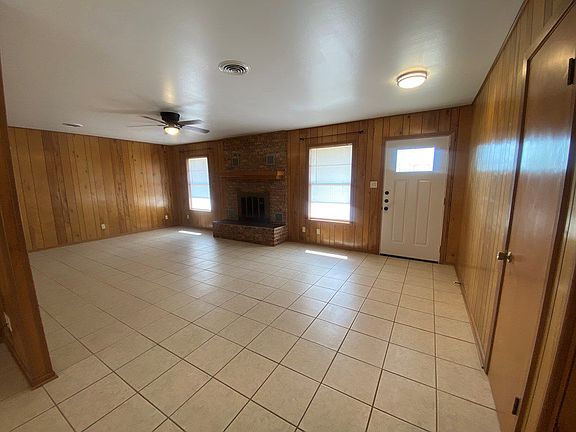 2nd image of 206 Westmoor St