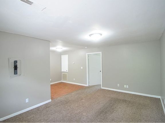 3rd image of 3911 Talwell Dr SW #10