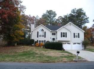 610 Glendale Forest Dr, Woodstock, GA 30189