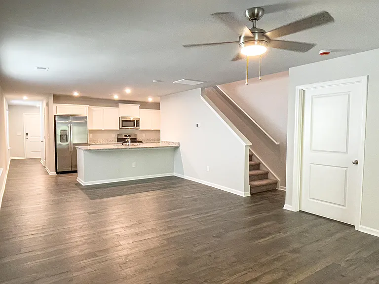 107 Paddock Glen Dr — Photo 15