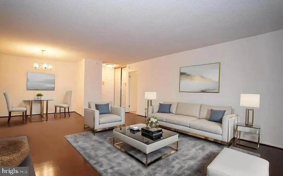 2 bed, 2.0 bath, 1120 sqft, $2,800 — Photo 2
