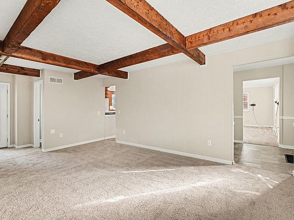 3rd image of 2464 Cecilia Dr