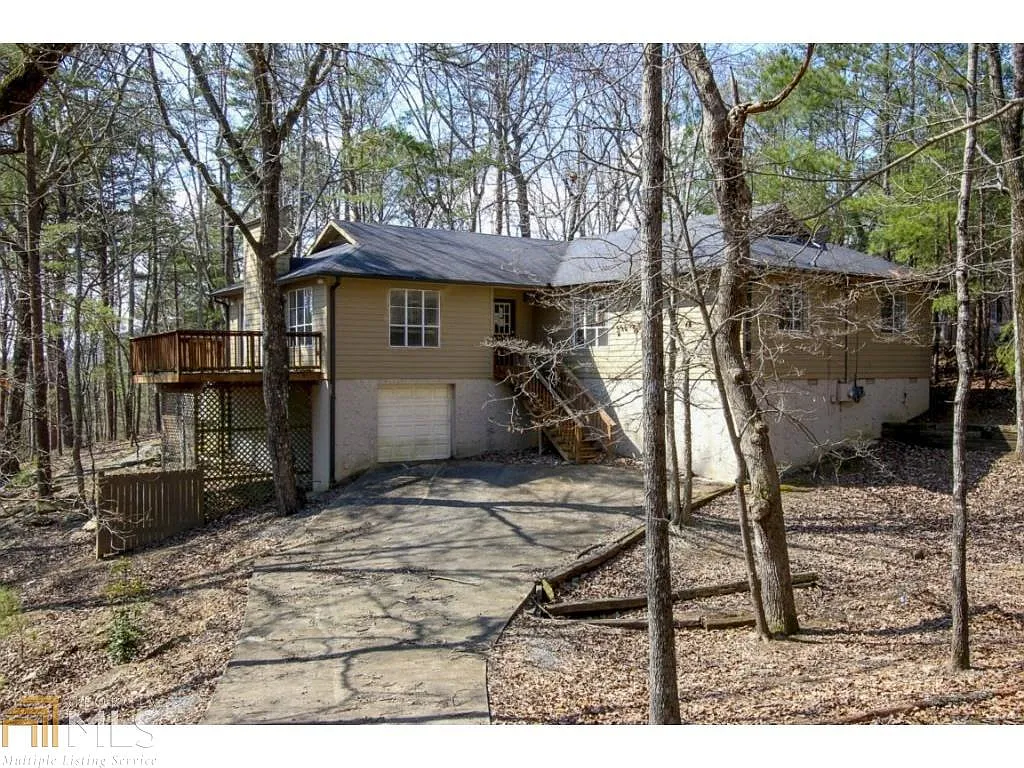 133 Cherokee Dr photo 1