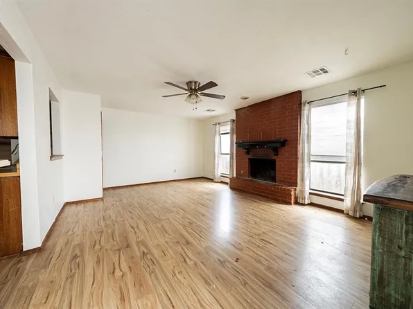 1113 Swan Lake Rd, Edmond, OK 73003