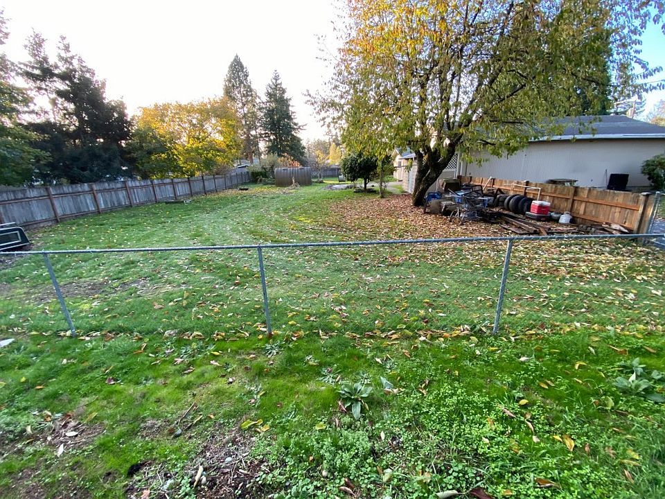 2nd image of 424 138th St S #B