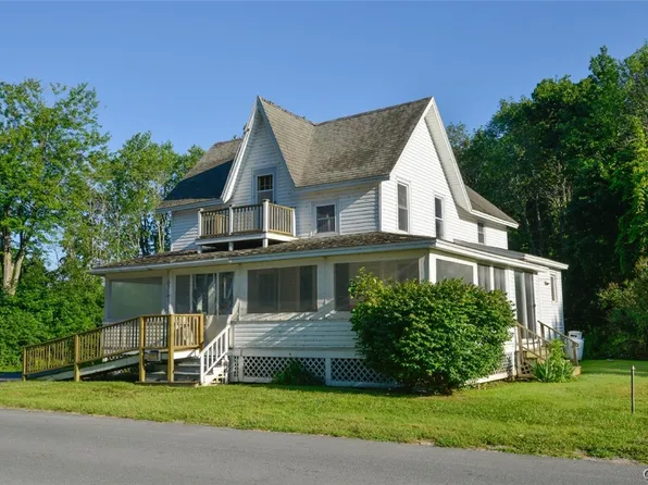 43131 County Route 100, Wellesley Island, NY 13640