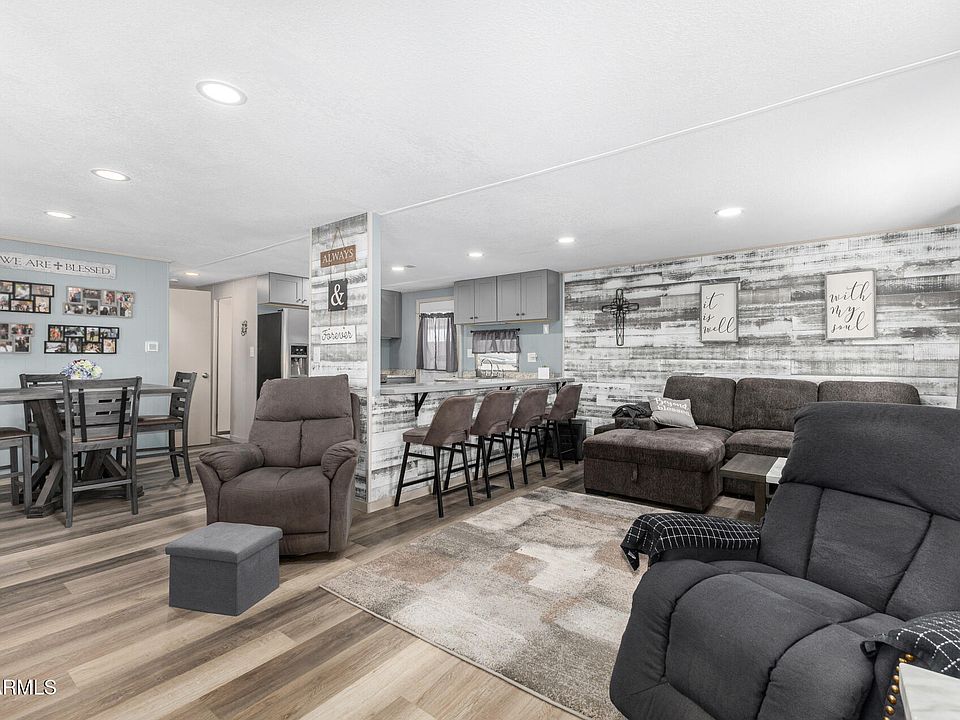 1st image of 747 E GERMANN Road #18