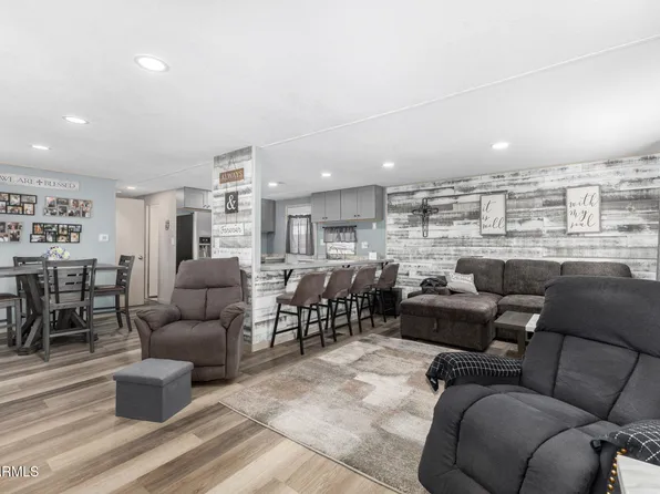 747 E GERMANN Road #18, San Tan Valley, AZ 85140