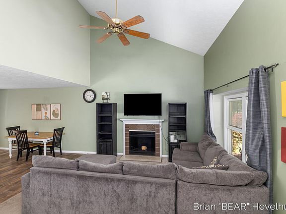 4th image of 3026 Creek Ridge Dr