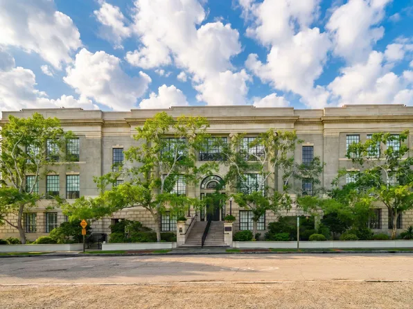 3 Chisolm St Unit 204, Charleston, SC 29401