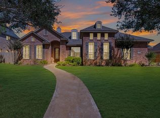 102 Spanish Oak Cir, Lake Jackson, TX 77566