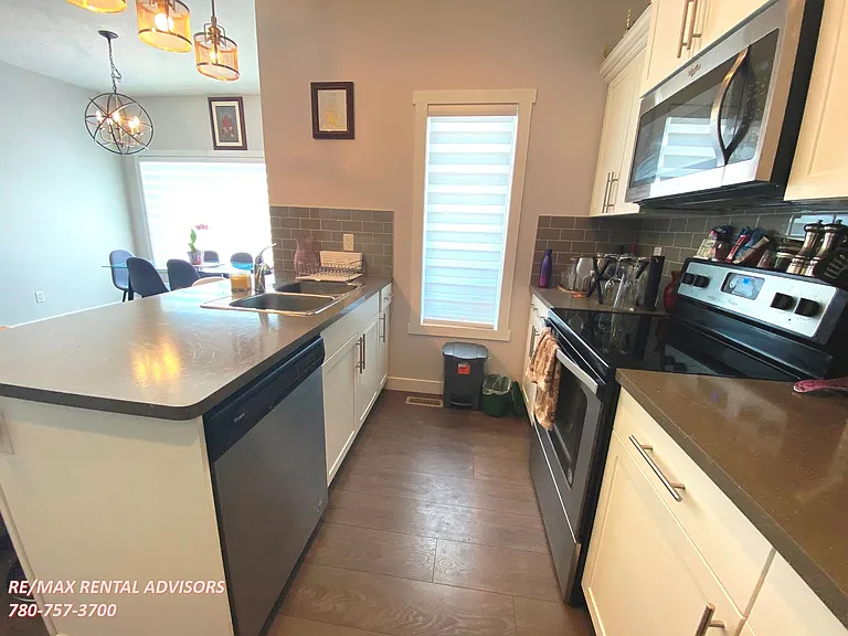 3424 Cameron Heights Cv NW — Photo 4