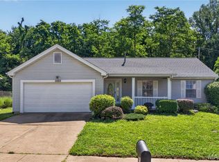 5260 Edgemere Dr, Florissant, MO 63033