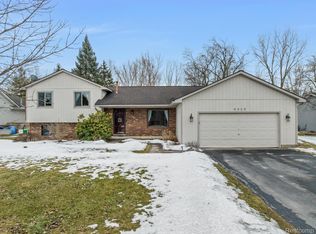 4029 W Maple Rd, Wixom, MI 48393